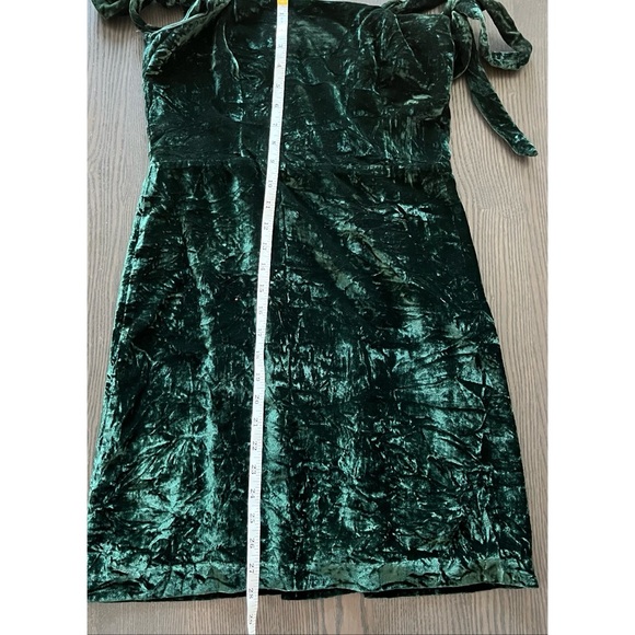 Velvet Dark Green Tie Shoulder Party Dress SP House of Harlow 1960 Revolve - Picture 16 of 17
